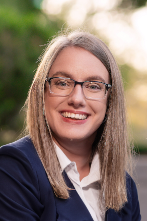 Faculty Member Robyn Clarke